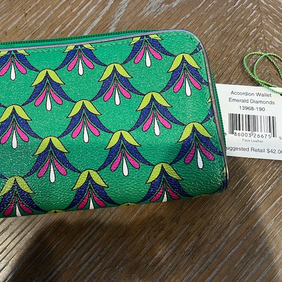 Vera Bradley Wallet Zip Around Accordion Emerald Diamonds  NWT - Green - Picture 3 of 3